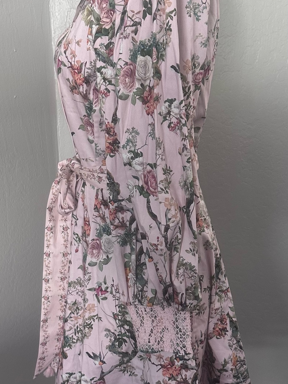 ALICE + OLIVIA
Lucy Floral Print Tie
Waist Minidress - Picture 7 of 10